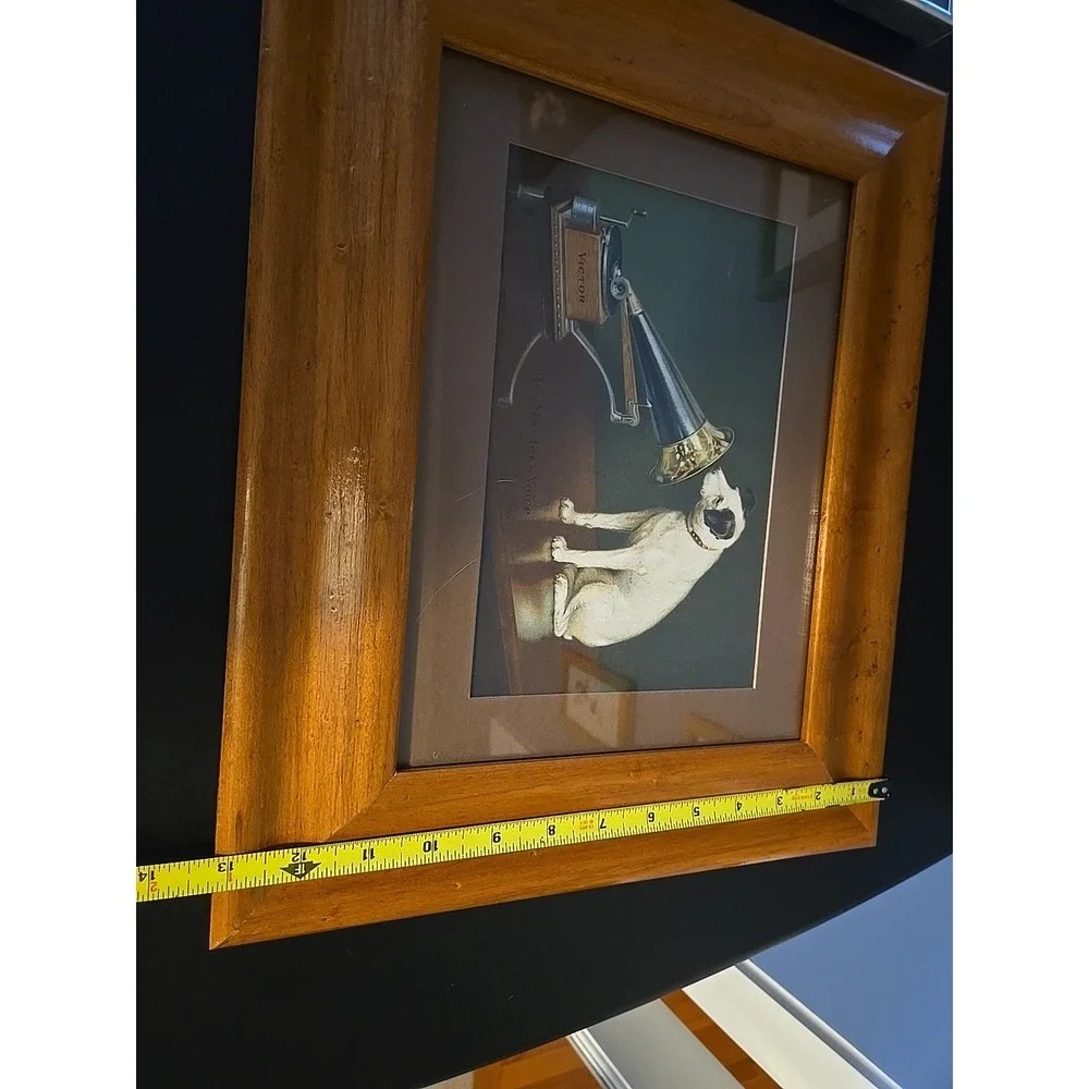 Picture frames  Assortment Of Size And Style Wood Metal Glass Art Included‎